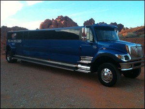 BIGGEST LIMO IN LAS VEGAS BIGGEST LIMO IN LAS VEGAS